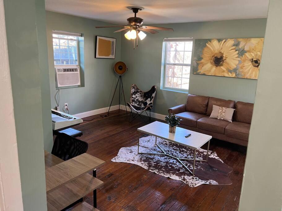 2 Blocks From French Quarters Apartment นิวออร์ลีนส์ ภายนอก รูปภาพ